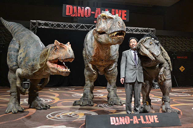 全長8m超の世界最大・世界初の二足自立歩行型恐竜！新型「ティラノサウルス3号」世界初公開！