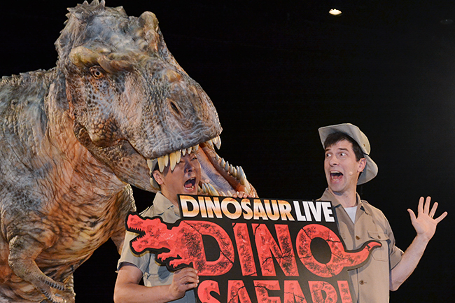2017年ゴールデンウィークにティラノサウルスとトリケラトプスが激突！体験型恐竜ライブショー「DINO SAFARI（ディノ サファリ）」に行ってきた！