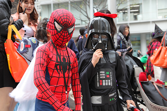 子供から大人まで映画キャラクターの仮装で集まれ！2017年10月28日（土）開催！六本木ヒルズ ハロウィンパレード（ROPPONGI HILLS HALLOWEEN 2017）