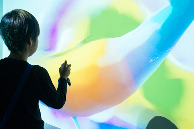 子供が遊びながら学べる、最先端テクノロジーを駆使した日本初の体験型デジタルテーマパーク「リトルプラネットららぽーと立川立飛」が2018年2月25日（日）まで開催期間延長！