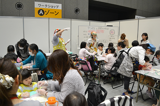 ニュース：ファミリーを応援している企業・サービスが大集合！2018年3月28日（水）・29日（木）に東京国際フォーラムで開催している入場無料のファミリーイベント、子どもと一緒に親も楽しめる「かぞくみらいフェス2018」に行ってきた様子をレポート！