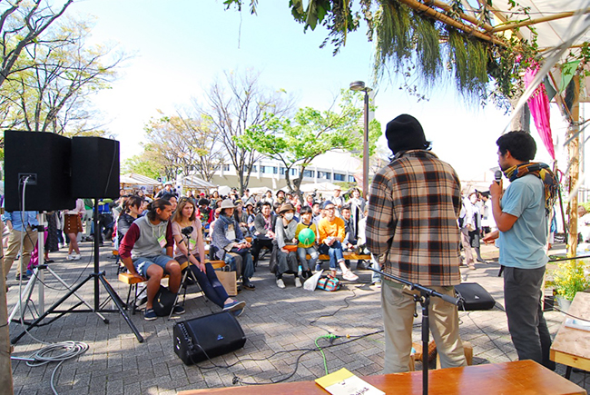 毎回10万人以上が集う日本最大級の地球環境フェスティバル「アースデイ東京2019（Earth Day Tokyo 2019）」が、2019年4月20日（土）・21日（日）に代々木公園で開催！テーマは「Everyday Earthday 〜地球1個分の暮らし〜」。プラスチックを減らす取組みやワークショップなど子供と一緒にたのしめます！