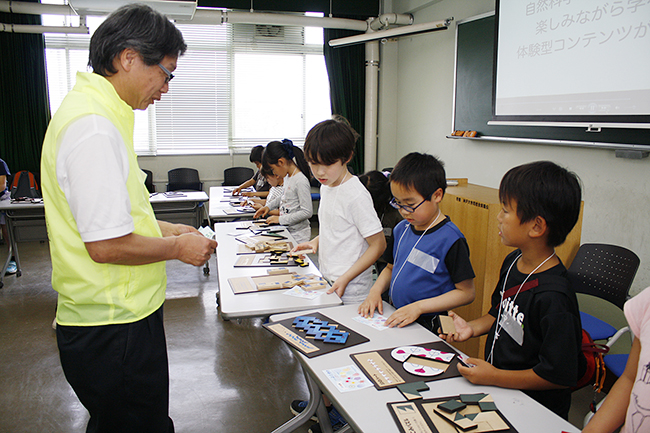 楽しみながら子供の数理感性・非認知能力を磨く無料のイベント「第7回 ダヴィンチ☆マスターズ」が2018年4月22日（日）神戸大学で開催！「ダヴィンチマスターズ」はゲームや実験などの体験型学習「アクティブラーニング」をとおして、子供の「好き！」が見つかるイベントです。