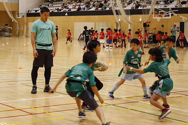 子供たちがさまざまなスポーツに挑戦するアディダスの参加型スポーツイベント「YOUNG ATHLETES CHALLENGE 2018」が開催！伊達公子さん、五郎丸歩さん、中田浩二さん、渡邉拓馬さんが子供たちをコーチ、漫画『キャプテン翼』の作者・高橋陽一先生も登場！