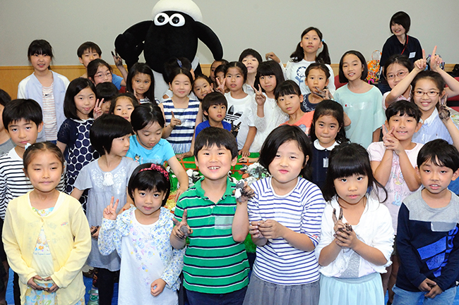 The eighth time of the popular free event "Da Vinci Masters" which creates opportunities to have interests in children's science and mathematics through experiences such as experiments and observations was held on Sunday, June 10, 2018, Gakushuin Women's University It was held in! Many children and parents also enjoyed "Da Vinci Masters" this time.