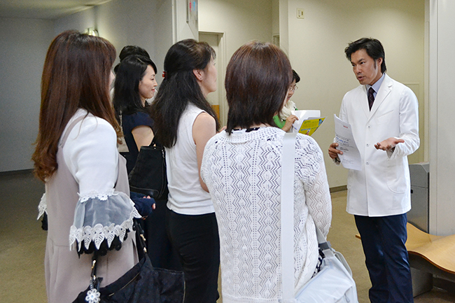 The eighth time of the popular free event "Da Vinci Masters" which creates opportunities to have interests in children's science and mathematics through experiences such as experiments and observations was held on Sunday, June 10, 2018, Gakushuin Women's University It was held in! Many children and parents also enjoyed "Da Vinci Masters" this time.