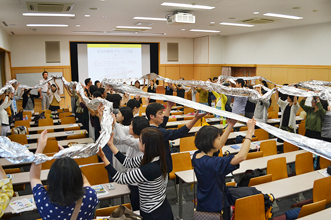 The eighth time of the popular free event "Da Vinci Masters" which creates opportunities to have interests in children's science and mathematics through experiences such as experiments and observations was held on Sunday, June 10, 2018, Gakushuin Women's University It was held in! Many children and parents also enjoyed "Da Vinci Masters" this time.