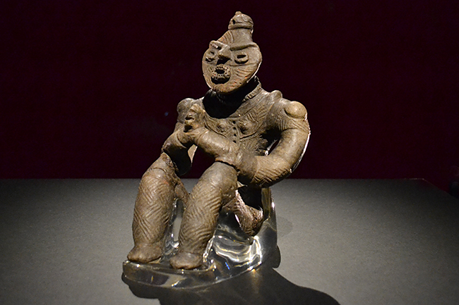 日本の “美の原点” 、縄文時代の土器、土偶などの美を体感できる特別展「縄文 ー 1万年の美の鼓動」が、2018年7月3日（火）から東京国立博物館で開催！ さっそく行ってきました。縄文の国宝6件が集結し、子供たちが本物の縄文土器、土偶を見られる貴重な機会。縄文時代に生きた人々に想いを馳せる、そんな体験が親子でできる展覧会です。特別展「縄文 ー 1万年の美の鼓動」は、2018年9月2日（日）まで東京国立博物館で開催！