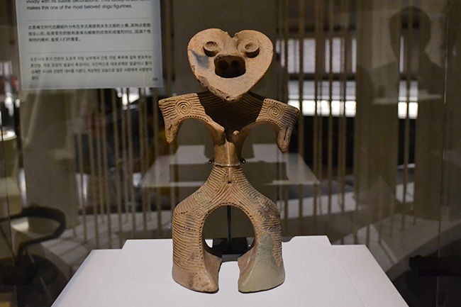 A special exhibition "Jomon - a beat of beauty of 10,000 years" that can experience the beauty origin of Japan, the Jomon era pottery, the clay figure etc, will be held at the Tokyo National Museum from Tuesday, July 3, 2018 ! I went there at once. Six items of Jomon National Treasures gather, valuable opportunities for children to see genuine Jomon pottery, clay figures. It is an exhibition that parents and children can experience such experiences that make people feel living in the Jomon period. Special exhibition "Jomon - a beat of beauty of 10,000 years" will be held at the Tokyo National Museum until September 2, 2018 (Sun)!