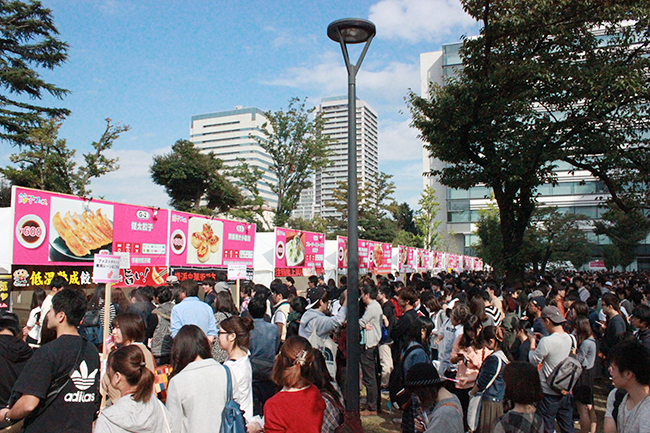 2018年10月31日（水）〜11月4日（日）の5日間、中野四季の森公園にて「餃子フェスTOKYO 2018」が開催！肉汁ハンパない系を集めた2018年最後の肉汁勝負！