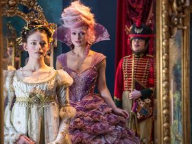 Mackenzie Foy is Clara and Keira Knightley is the Sugar Plum Fairy in Disney’s THE NUTCRACKER AND THE FOUR REALMS.