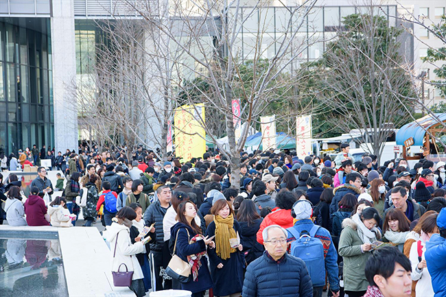 2018年に4万3,000人の来場を記録した「品川やきいもテラス」がパワーアップ！2019年1月28日（月）〜2月3日（日）に品川シーズンテラスで「品川やきいもテラス2019」が開催！子供たちも大好きなやきいもに加え、新たなさつまいもの世界がひろがるグルメも登場！