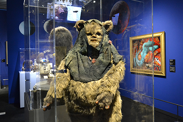 「スター・ウォーズ」のさらなる魅力に迫る『スター・ウォーズ展　未来へつづく、創造のビジョン。』が、2015年4月29日（水・祝）〜6月28日（日）まで六本木ヒルズ森タワー 52階 展望台 東京シティビューで開催！