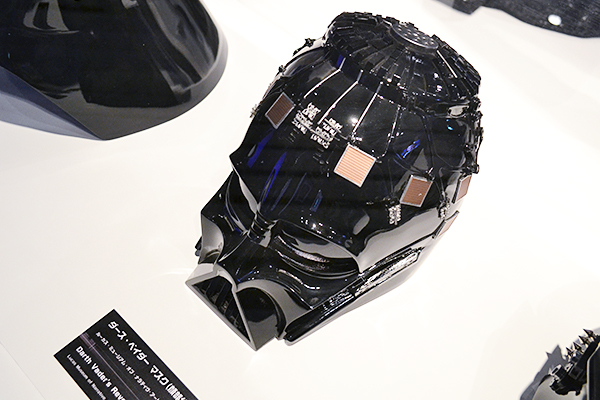 「スター・ウォーズ」のさらなる魅力に迫る『スター・ウォーズ展　未来へつづく、創造のビジョン。』が、2015年4月29日（水・祝）〜6月28日（日）まで六本木ヒルズ森タワー 52階 展望台 東京シティビューで開催！