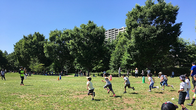 東京都西東京市にある西東京いこいの森公園では、2019年5月11日（土）に「走り方教室」を開催！ミズノスポーツサービスに所属するプロスポーツコーディネーターが、運動会を前に、子供たちに速く走るコツ、上手に走るコツをわかりやすく教えます。