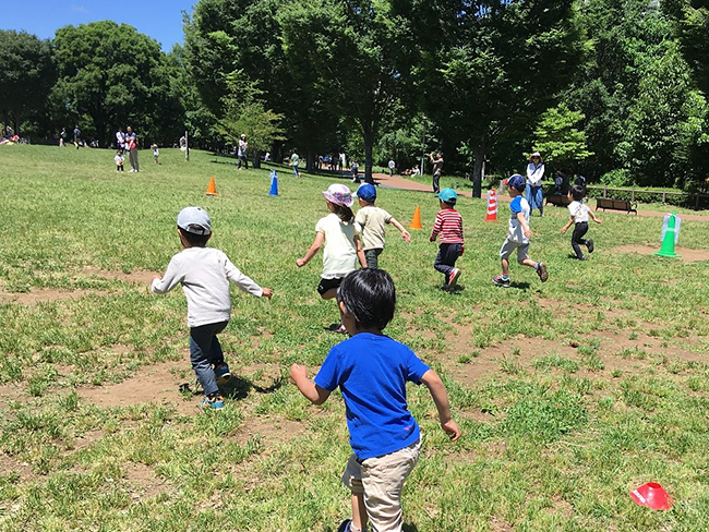 東京都西東京市にある西東京いこいの森公園では、2019年5月11日（土）に「走り方教室」を開催！ミズノスポーツサービスに所属するプロスポーツコーディネーターが、運動会を前に、子供たちに速く走るコツ、上手に走るコツをわかりやすく教えます。