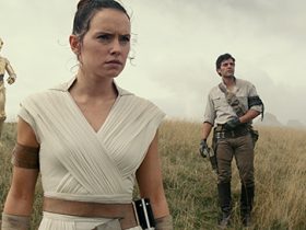 (Left to right( Chewbacca (Joonas Suotamo), BB-8, D-O, Rey (Daisy Ridley), Poe Dameron (Oscar Isaac) and Finn (John Boyega) in STAR WARS:  EPISODE IX