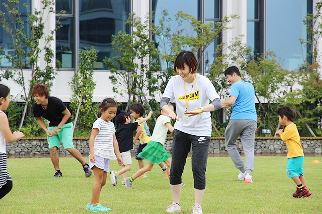 ナイキと児童健全育成推進財団は2019年10月26日（土）、二子玉川ライズ原っぱ広場にて親子向け運動遊びイベント「MINI JUMP-JAM Park（ミニ ジャンジャン パーク）」を開催！参加者募集中！