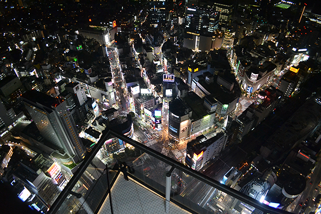 渋谷エリアでもっとも高い屋上展望空間を持つ大型複合施設「渋谷スクランブルスクエア第 I 期（東棟）」が、2019年11月1日（金）10：00にオープン！ 渋谷上空から360度の景色を眺めることができ、見下ろせば渋谷のスクランブル交差点が広がる「SHIBUYA SKY（渋谷スカイ）」「SKY EDGE（スカイ エッジ）」は眺望はもちろん開放感も抜群！子どもと一緒に楽しめる。