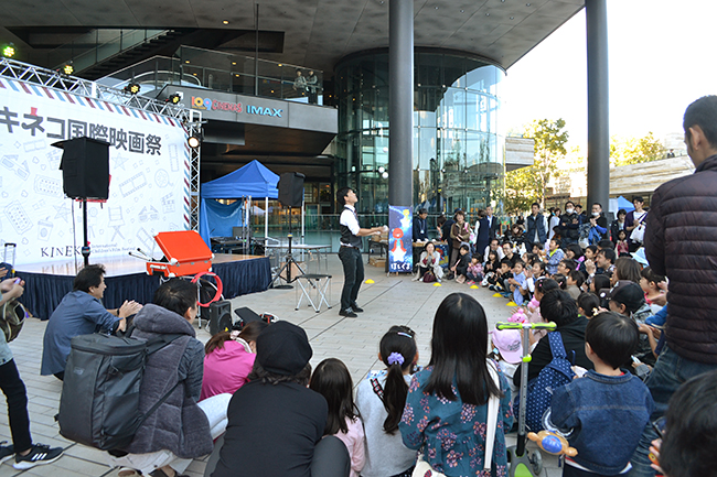 毎年開催し、年を追うごとに規模が大きくなっている、子どものための国際映画祭「キネコ国際映画祭」が2019年11月1日（金）〜5日（火）まで、二子玉川で開催！「キネコ国際映画祭」に行ってきました！「キネコ国際映画祭」の楽しみ方を紹介！