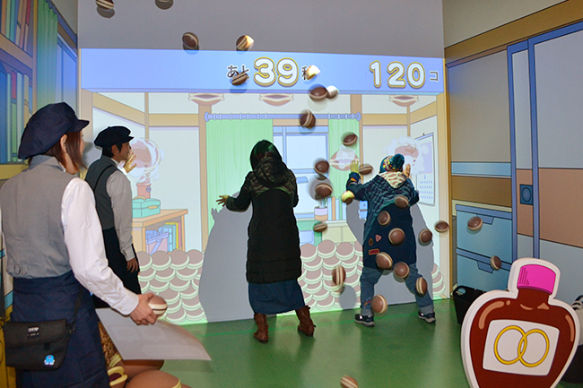2020年「ドラえもん」は生誕50周年！ドラえもん50周年記念プロジェクトとしてダイバーシティ東京プラザに、お台場の新たなアイコンとなる巨大仕掛け時計「ドラえもんタイムスクエア」が登場！さらに12月1日（日）には同施設内に世界初のオフィシャルショップ「ドラえもん未来デパート」がオープン！ 子供たちはもちろんドラえもんファン必見！