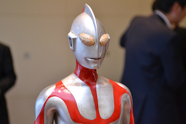 「ウルトラマン」の円谷プロダクションが2020年以降の新作品情報を一挙に発表する円谷プロ史上最大の祭典「TSUBURAYA CONVENTION 2019」が、2019年12月14日（土）・15日（日）、東京ドームシティで開催！映画『シン・ウルトラマン』主演の斎藤工さんが登場！