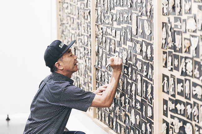 「木梨憲武展 Timing ー瞬間の光りー」が2020年5月29日(金)〜6月21日(日)、東京・上野の森美術館で開催!絵画、ドローイング、映像、オブジェなど150点以上を展示。「木梨憲武」らしい、明るく自由な発想と表現方法で観る人を幸せにする展覧会です。