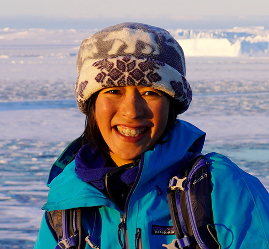 書籍「北極と南極のへぇ〜 くらべてわかる地球のこと」の著書で、第61次南極観測越冬隊に同行し2019年11月から2021年3月（予定）まで南極で取材をしている朝日新聞の極地記者 中山由美さんが、今おすすめの本を紹介！メッセージも！ #子どもたちへ 