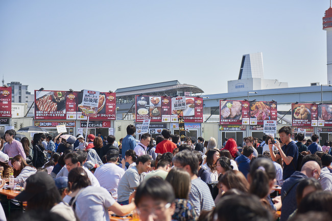 国内最大級のフードフェスティバル「肉フェス®︎」が3年ぶりに「肉フェス® 2022 復活祭 TOKYO」として2022年4月28日（木）〜5月8日（日）のゴールデンウィーク期間、お台場特設会場で開催！ 大道芸やダンス、楽器演奏などのイベントも実施！