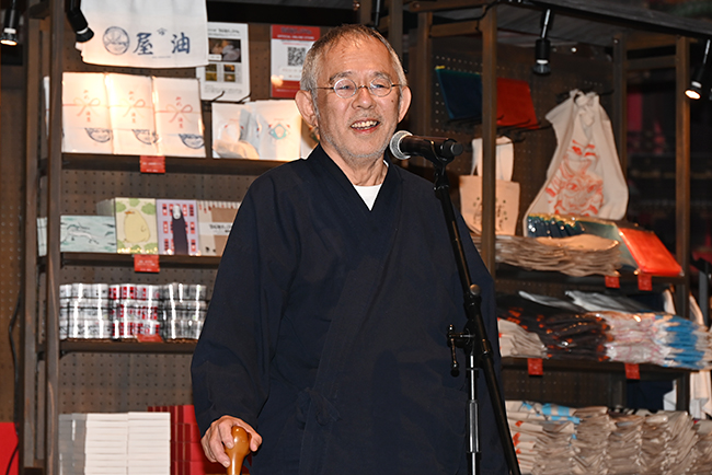 2019年に神田明神で開催し好評を博した「鈴木敏夫とジブリ展」が、長崎、京都の巡回を経て3年ぶりに東京（寺田倉庫）で開催！2022年6月30日（木）に開催された内覧会に行ってきた！スタジオジブリ プロデューサー鈴木敏夫氏のジブリ作品づくりの秘密に迫る！