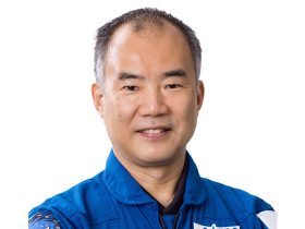 PHOTO DATE: 06/15/2020. LOCATION: Bldg. 8 Rm. 183. SUBJECT: Expedition 64 Official Crew Portrait Session - Full length portrait of SpaceX Crew-1 and Expedition 64 Astronaut Soichi Noguchi.
Photographer: Norah Moran