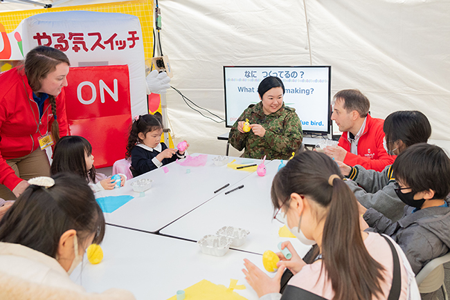 子どもたちが夢中で遊び・学ぶ「AKASAKA あそび！学び！フェスタ」の写真