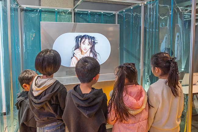 子どもたちが夢中で遊び・学ぶ「AKASAKA あそび！学び！フェスタ」の写真