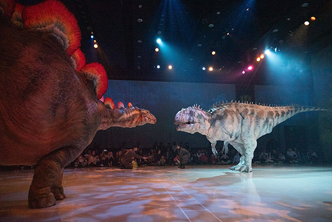 恐竜ライブショー「DINO SAFARI 2024（ディノサファリ2024）」体験レポートの写真