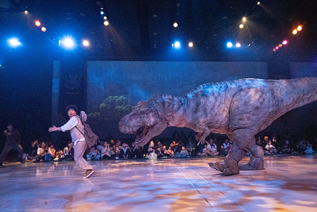 恐竜ライブショー「DINO SAFARI 2024（ディノサファリ2024）」体験レポートの写真