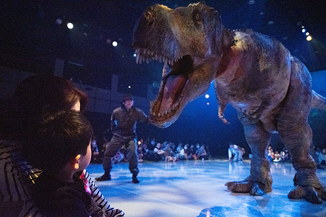 恐竜ライブショー「DINO SAFARI 2024（ディノサファリ2024）」体験レポートの写真