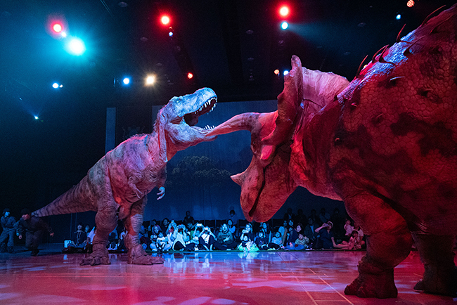 恐竜ライブショー「DINO SAFARI 2024（ディノサファリ2024）」体験レポートの写真