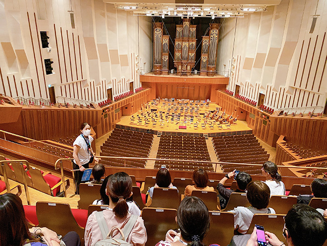 東京芸術劇場　劇場ツアーの写真