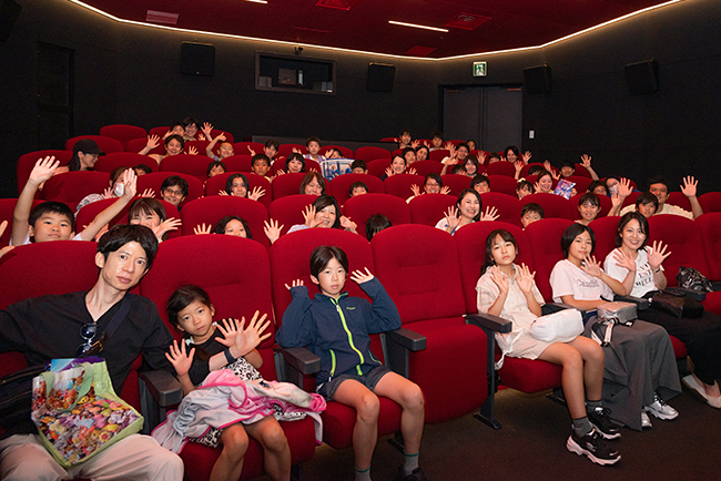 ディズニー&ピクサー最新作『星つなぎのエリオ』キッズイベント親子試写会の写真