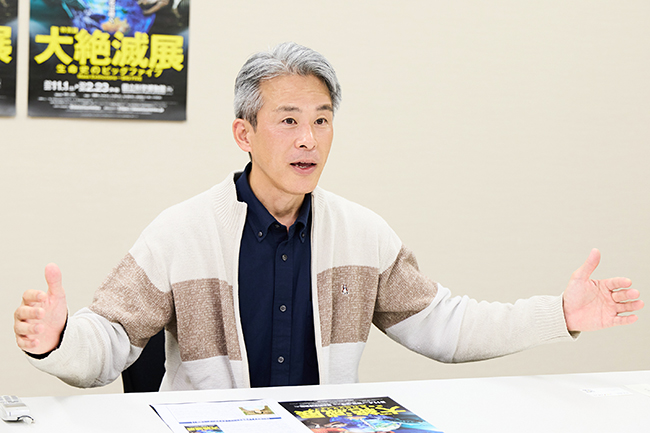 特別展「大絶滅展―生命史のビッグファイブ」矢部淳先生インタビュー写真