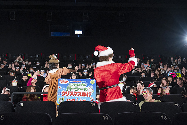 DAIGOさん、倉田瑛茉さんが登場した『映画 きかんしゃトーマス サンタをさがせ！パーシーのクリスマス急行』完成披露上映会レポートの写真