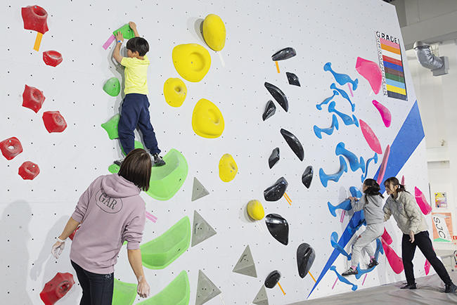 2026年3月8日（日）に開催された「アーバン ウーマン 2026」のスポーツクライミング体験会の様子