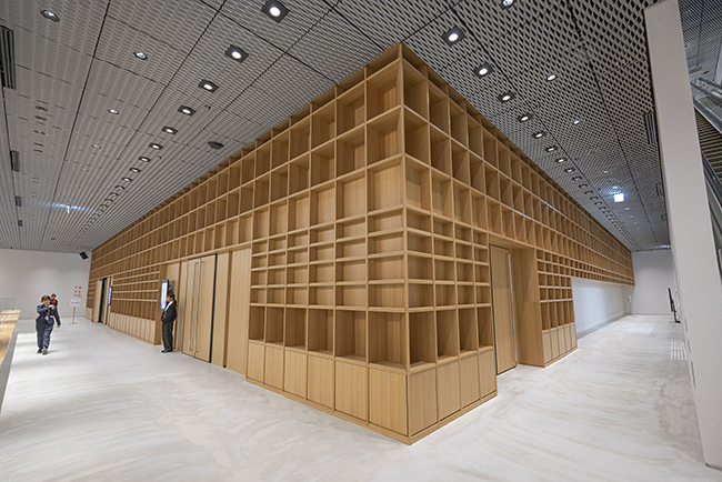 「モン タカナワ:ザ ミュージアム オブ ナラティブズ」地下1階「Box1000」