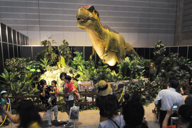 『ヨコハマ恐竜展2026～恐竜の食卓大図鑑～』の画像