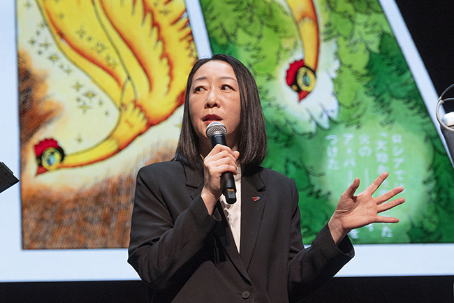 『マンガローグ:火の鳥』のトークショーに登壇した内田まほろ氏