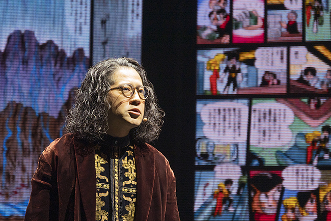 モン タカナワで開催の『マンガローグ：火の鳥』ゲネプロにマンガローガーとして登場した又吉直樹さん