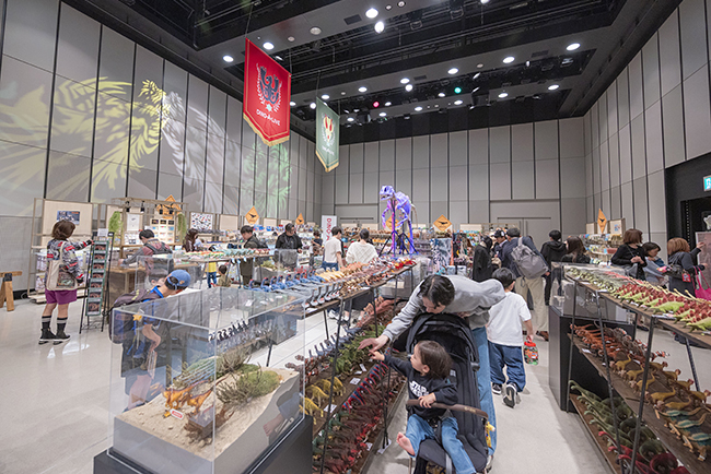 グッズ売り場の「DINOバザール」