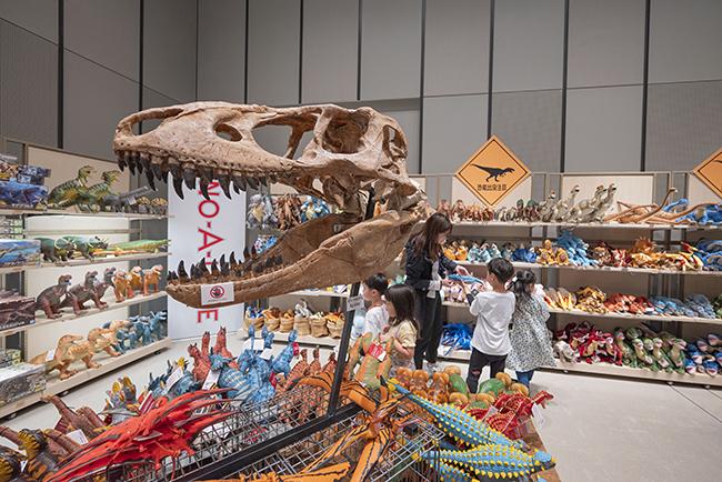 グッズ売り場の「DINOバザール」