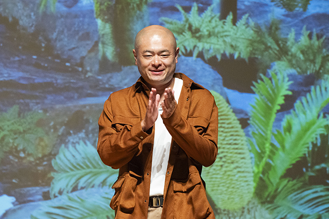 体験型リアル恐竜ショー「恐竜パーク」開幕直前PRイベントに登場したあばれる君